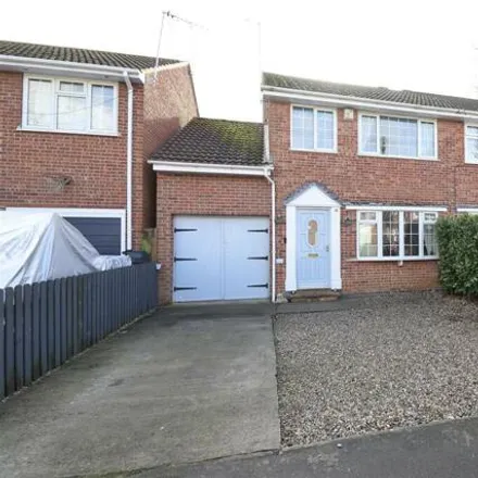 Buy this 4 bed house on Clayfield Close in Pocklington, YO42 2PU