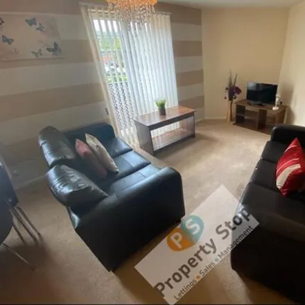 Rent this 2 bed room on Redgrave Close in Gateshead, NE8 3JE