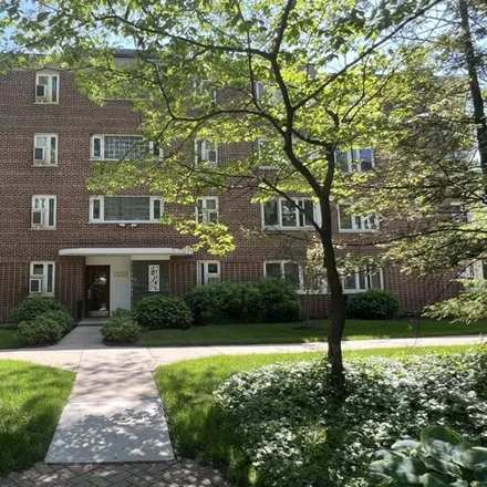 Buy this 2 bed condo on 7210 North Harlem Avenue in Oak Park, IL 60402