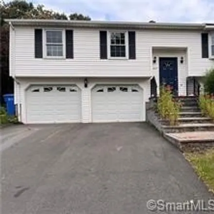 Rent this 3 bed house on 265 Anns Farm Road in Hamden, CT 06518