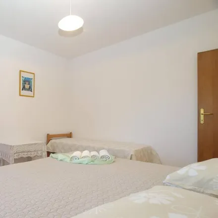Image 3 - Grad Pula, Istria County, Croatia - Apartment for rent