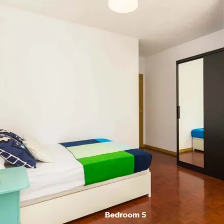 Image 6 - Sal gorda, Calle Beatriz de Bobadilla, 28040 Madrid, Spain - Apartment for rent