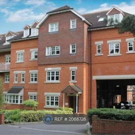 Rent this 2 bed apartment on Abingdon Close in Horsell, GU21 3JD