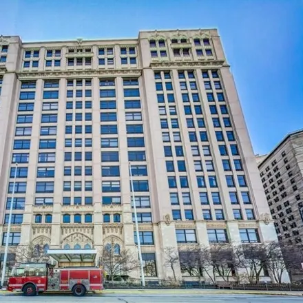 Buy this 2 bed condo on Northwestern University Chicago Campus in East Huron Street, Chicago