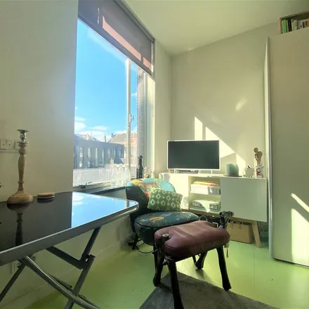 Rent this 1 bed apartment on Parallelweg 54C-04 in 6221 BD Maastricht, Netherlands