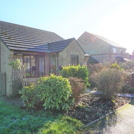 Rent this 2 bed house on Siddons Close in Oundle, PE8 4QJ