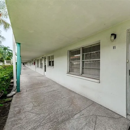 Image 2 - 8099 37th Avenue North, Saint Petersburg, FL 33710, USA - Condo for rent