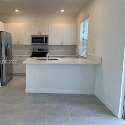 Image 7 - 1910 SE 10th Street, Homestead, FL 33035, USA - Townhouse for rent