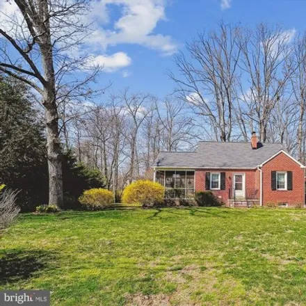 Buy this 3 bed house on 6168 Cobbs Road in Franconia, VA 22310