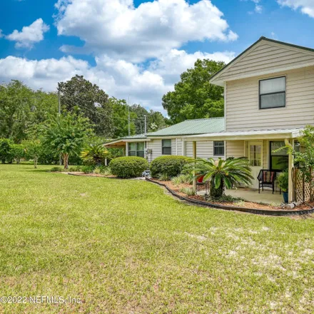 Buy this 3 bed house on 1050 Old Gainesville Highway in Putnam County, FL 32148