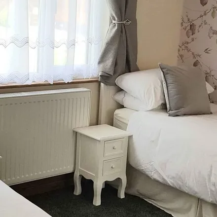 Rent this 3 bed house on Barmby Moor in YO41 5PF, United Kingdom