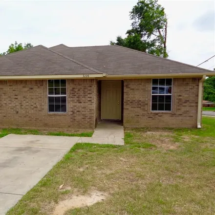 Rent this 3 bed house on 3228 Martha Street in Tyler, TX 75702