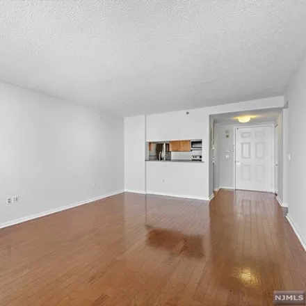Image 7 - Portofino Apartments, 1 2nd Street, Jersey City, NJ 07302, USA - Condo for sale
