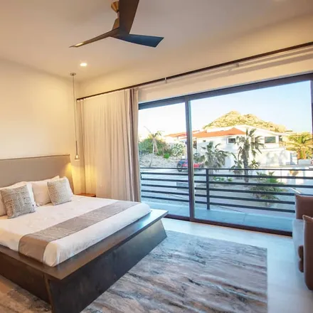 Rent this 6 bed house on Cabo San Lucas in Ampliación Mariano Matamoros, 23468 Cabo San Lucas
