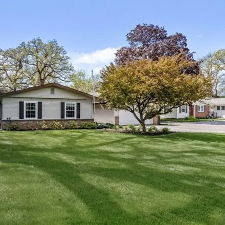 Buy this 4 bed house on 3264 Mulberry Avenue in Muscatine, IA 52761