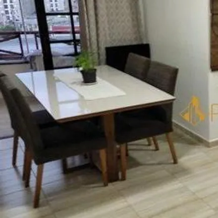 Buy this 2 bed apartment on Avenida José Vicente de Barros in Monção, Taubaté - SP