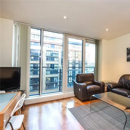 Rent this 1 bed apartment on Flight Centre in Praed Street, London