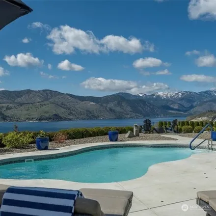 Buy this 3 bed house on 278 Crystal Drive in Chelan, Chelan County