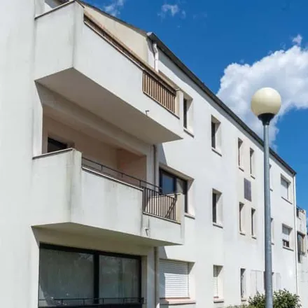 Rent this 1 bed apartment on 9 Allée Duquesne in 44000 Nantes, France