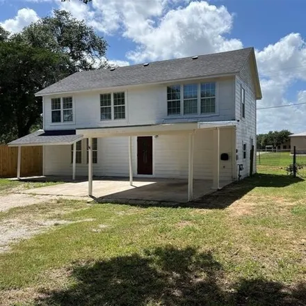 Buy this 5 bed house on 676 West Division Street in Edna, TX 77957