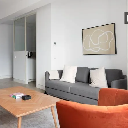 Rent this 2 bed apartment on Dirección General de Tributos (Comunidad de Madrid) in Paseo del General Martínez Campos, 30