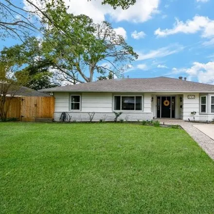 Buy this 4 bed house on 1007 Shirkmere Road in Houston, TX 77008