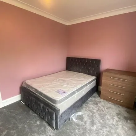 Rent this 6 bed apartment on 51 Becketts Park Drive in Leeds, LS6 3QA