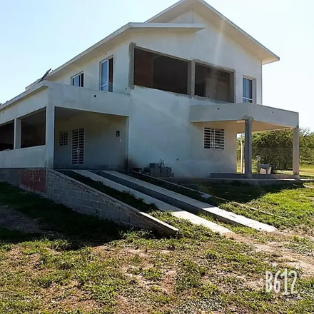 Buy this studio house on Comodoro Rivadavia in Villa Caeiro, Santa María