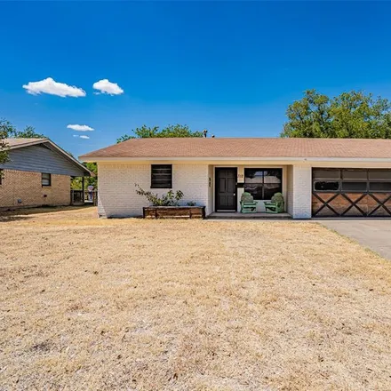 Buy this 3 bed house on First Baptist Church in Ables Street, Granbury