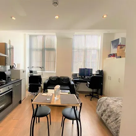 Rent this studio apartment on 23 Albion Street in Leicester, LE1 6GD