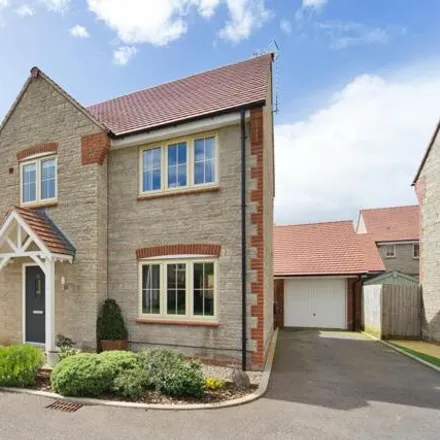 Buy this 4 bed house on 8 Muntjac Road in Langford, BS40 5AH