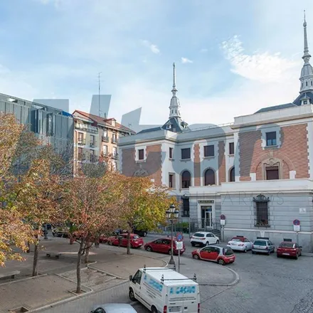 Image 4 - Rastro Market, Calle Ribera de Curtidores, 28005 Madrid, Spain - Apartment for rent