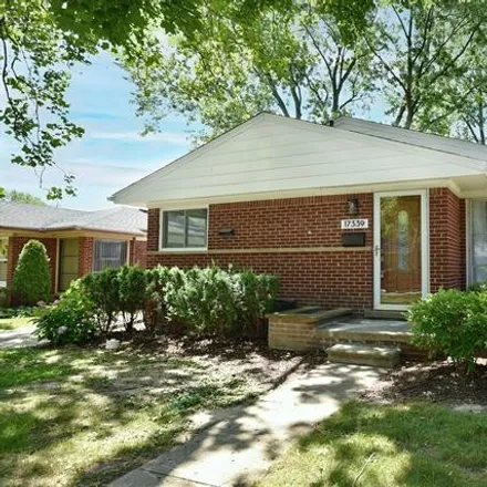 Buy this 3 bed house on 17339 Wiltshire Boulevard in Southfield, MI 48076