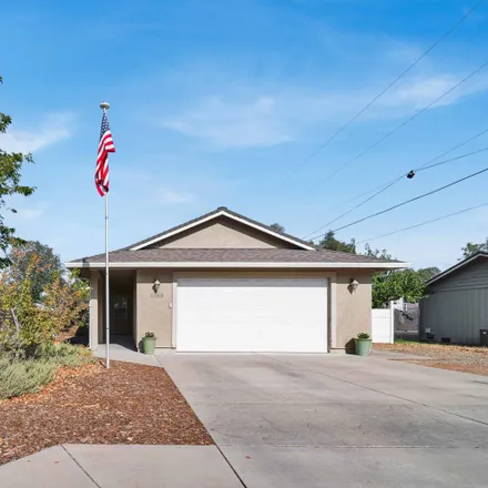 Buy this 3 bed house on 1580 Diamond Street in Anderson, CA 96007