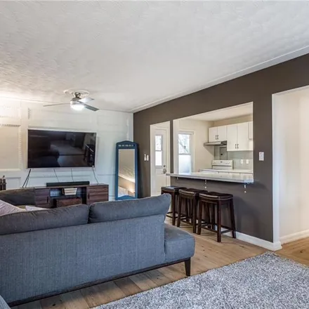 Rent this 2 bed apartment on 2130 Harris Crescent in Burlington, ON L7R 2P7