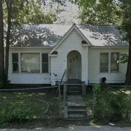 Buy this studio house on 311 Walnut Street in Jonesboro, AR 72401