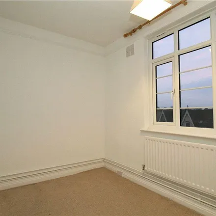 Rent this 3 bed apartment on South Croydon Station in St. Peter's Road, London