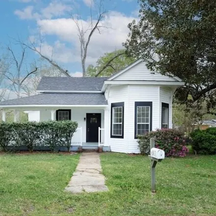 Buy this 3 bed house on 915 College Street in McComb, MS 39648