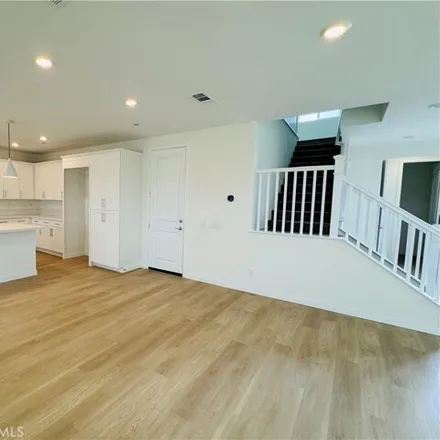 Image 6 - Release Place, Valencia, CA 91383, USA - House for rent