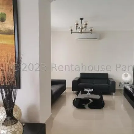 Rent this 3 bed apartment on Calle Belén in San Francisco, 0816