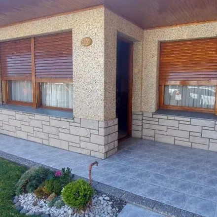 Buy this 2 bed house on Juan B. Justo in Quilmes Oeste, Quilmes