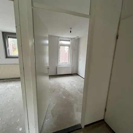 Rent this 4 bed apartment on vestingwerken van Brielle in Thoelaverweg, 3231 KD Brielle