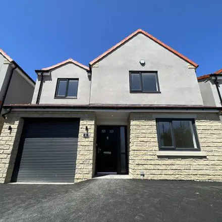 Rent this 4 bed apartment on Highmoor Lane in Hartshead Moor, BD19 6LN