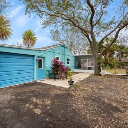 Image 4 - 419 West Lime Street, Tarpon Springs, FL 34689, USA - House for sale