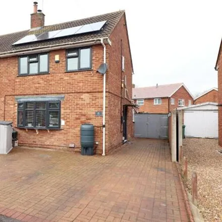 Buy this 3 bed duplex on Lancaster Close in Barton-le-Clay, MK45 4PY