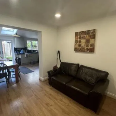 Rent this 1 bed apartment on 8 Chelwood Road in Cambridge, CB1 9LX