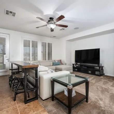 Image 9 - 7141 North Pipers Run Place, North Las Vegas, NV 89084, USA - House for sale