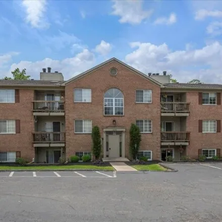 Buy this 2 bed condo on 1543 Gelhot Drive in Fairfield, OH 45014