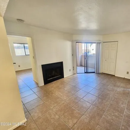 Image 3 - Copper Star Condominiums, 1745 East Glenn Street, Tucson, AZ 85719, USA - Condo for rent