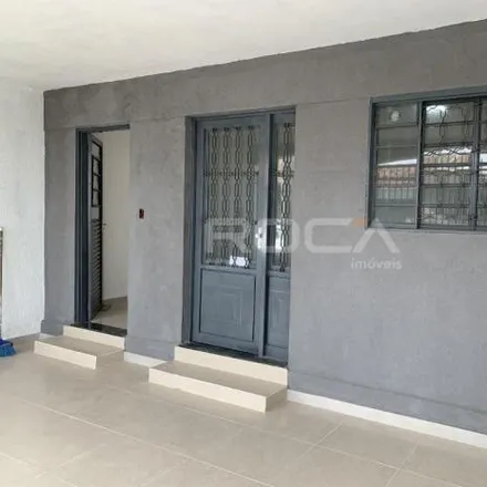 Buy this 3 bed house on Rua Luiz Mascarim in Jardim Social Presidente Collor, São Carlos - SP